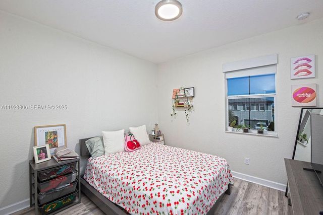 8175 NW Greenbank Cir, Port St. Lucie, FL 34987