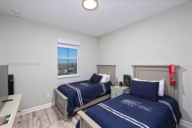 8175 NW Greenbank Cir, Port St. Lucie, FL 34987