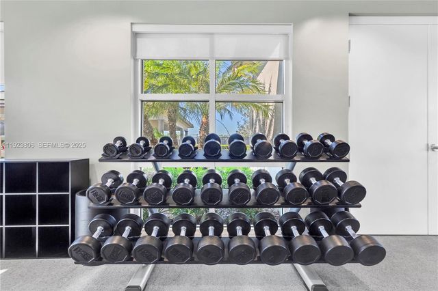 8175 NW Greenbank Cir, Port St. Lucie, FL 34987