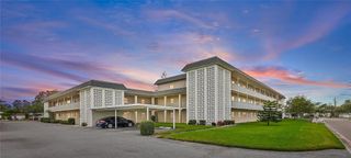 5720 13TH AVENUE N 203B, St Petersburg, FL 33710