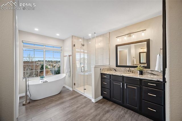 1860 Bridle Oaks Lane, Colorado Springs, CO 80921