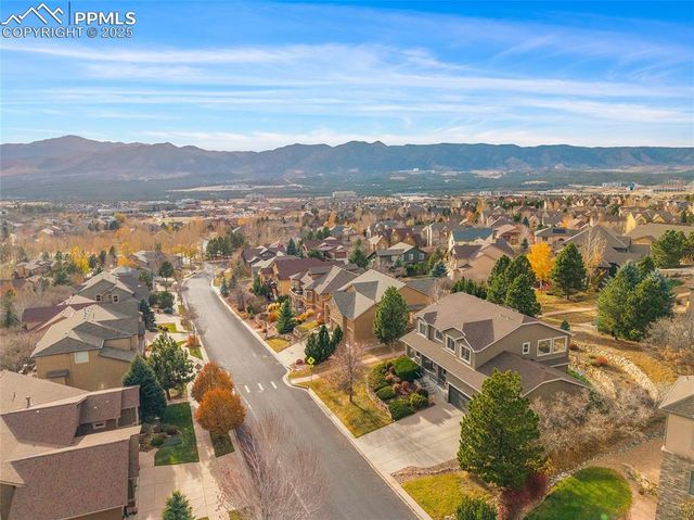 1860 Bridle Oaks Lane, Colorado Springs, CO 80921