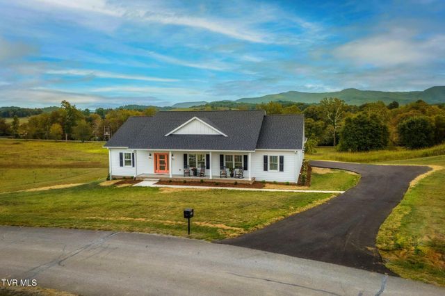 182 St Johns Way, Chilhowie, VA 24319