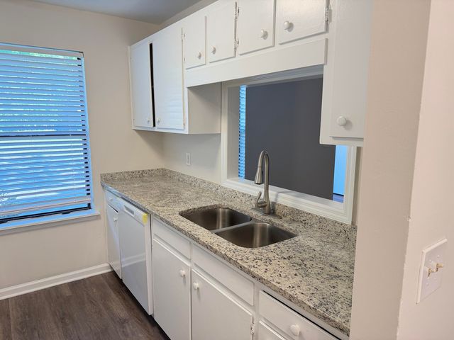 186 Dorchester Manor Boulevard B, North Charleston, SC 29420