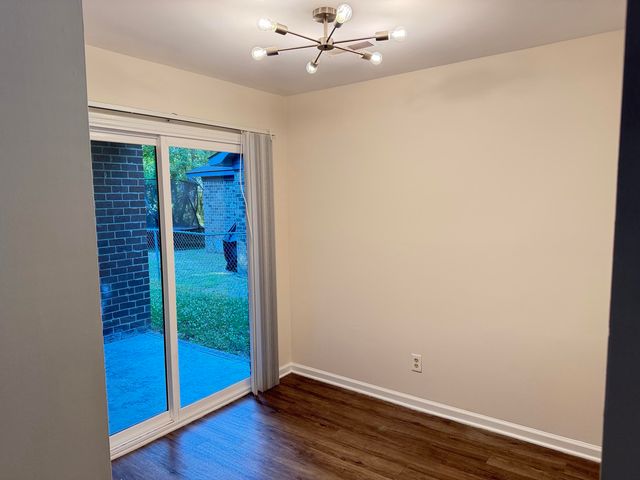 186 Dorchester Manor Boulevard B, North Charleston, SC 29420