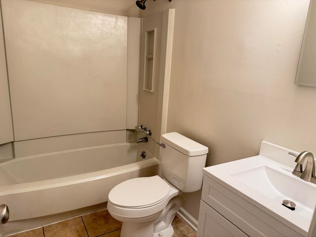 186 Dorchester Manor Boulevard B, North Charleston, SC 29420