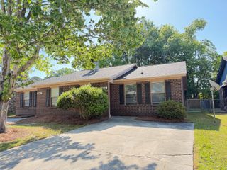 186 Dorchester Manor Boulevard B, North Charleston, SC 29420