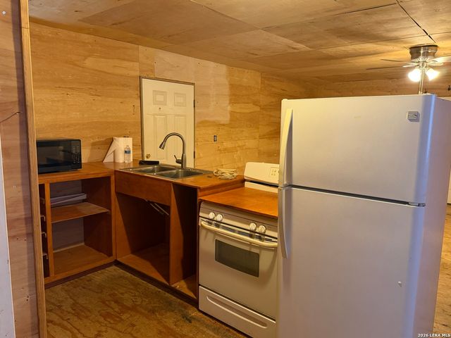 9137 Fawn Creek, Spring Branch, TX 78070