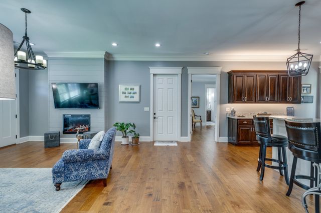105 Andrews Dr, Loretto, TN 38469
