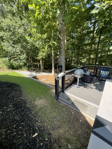 105 Andrews Dr, Loretto, TN 38469