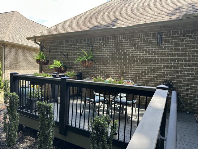 105 Andrews Dr, Loretto, TN 38469