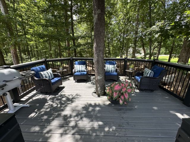 105 Andrews Dr, Loretto, TN 38469