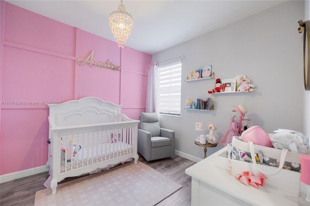 3289 W 106th Ter, Hialeah, FL 33018