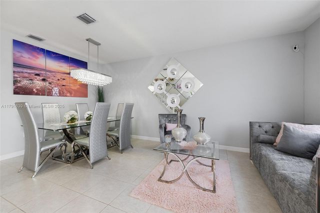 3289 W 106th Ter, Hialeah, FL 33018