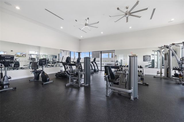 3289 W 106th Ter, Hialeah, FL 33018