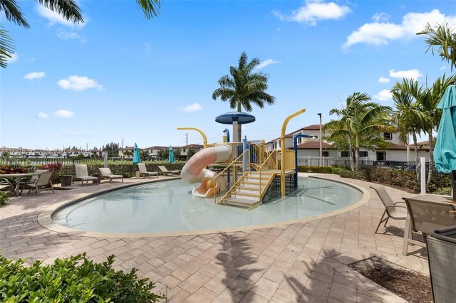 3289 W 106th Ter, Hialeah, FL 33018