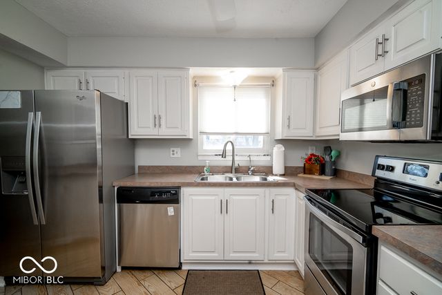 5551 Personality Court, Indianapolis, IN 46237