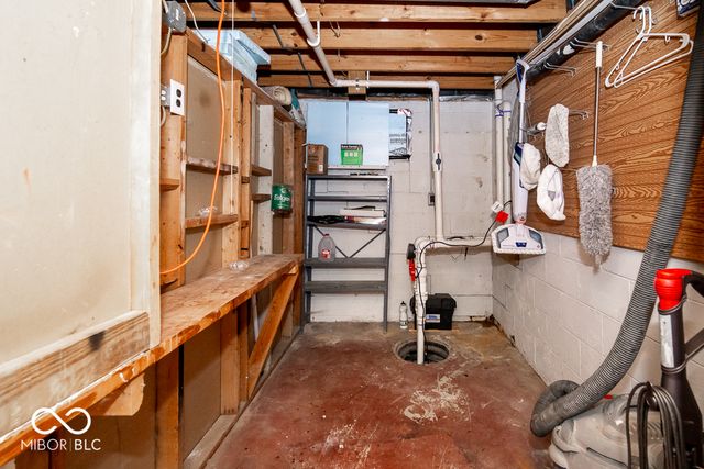 5551 Personality Court, Indianapolis, IN 46237