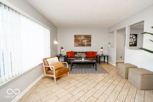 5551 Personality Court, Indianapolis, IN 46237