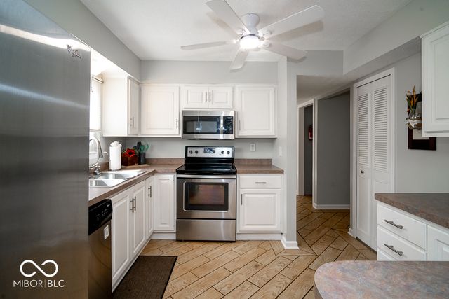 5551 Personality Court, Indianapolis, IN 46237