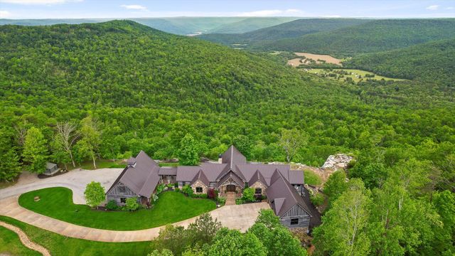 6835 Jasper Highlands Boulevard, Jasper, TN 37347