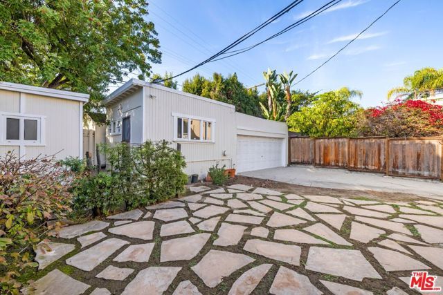 2941 Motor Avenue, Los Angeles, CA 90064