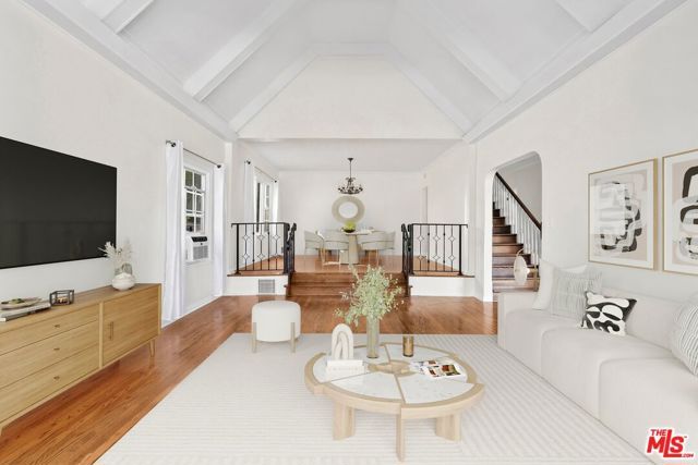 2941 Motor Avenue, Los Angeles, CA 90064