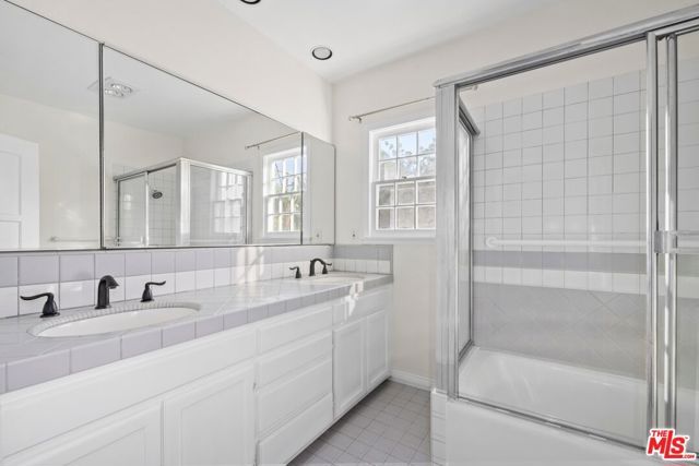 2941 Motor Avenue, Los Angeles, CA 90064