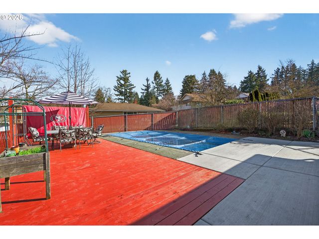 14758 Se RAINTREE Ct, Milwaukie, OR 97267