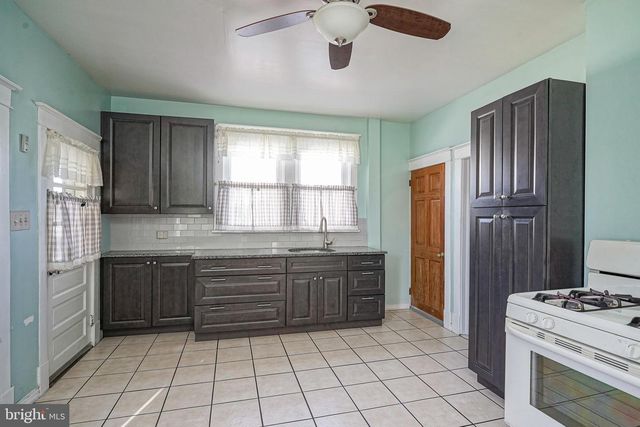 32 S MYRTLE ST, Vineland, NJ 08360