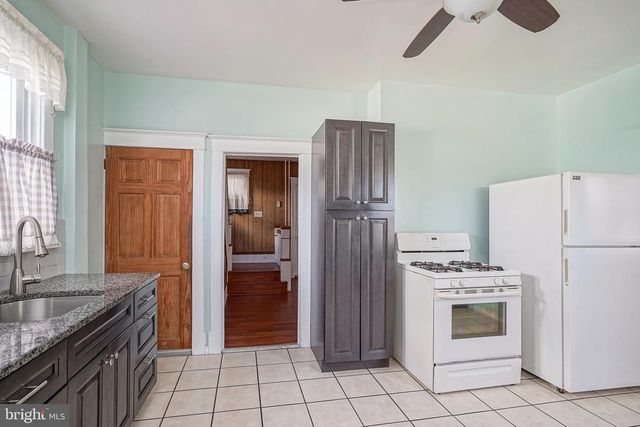 32 S MYRTLE ST, Vineland, NJ 08360