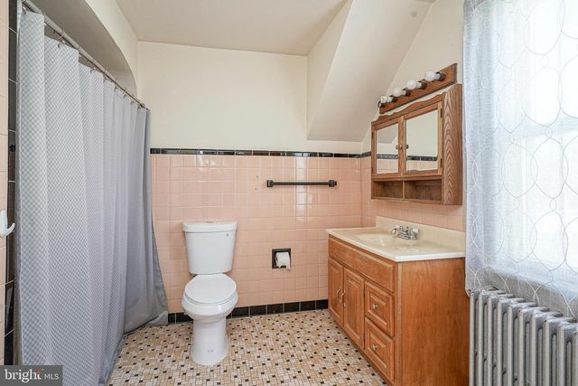 32 S MYRTLE ST, Vineland, NJ 08360