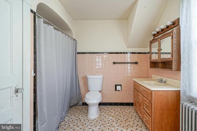 32 S MYRTLE ST, Vineland, NJ 08360