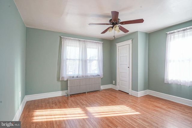 32 S MYRTLE ST, Vineland, NJ 08360