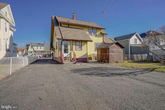 32 S MYRTLE ST, Vineland, NJ 08360