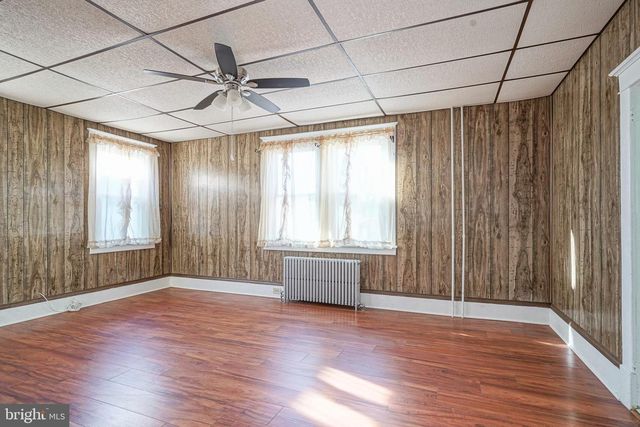 32 S MYRTLE ST, Vineland, NJ 08360