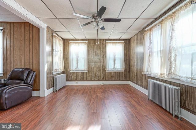 32 S MYRTLE ST, Vineland, NJ 08360