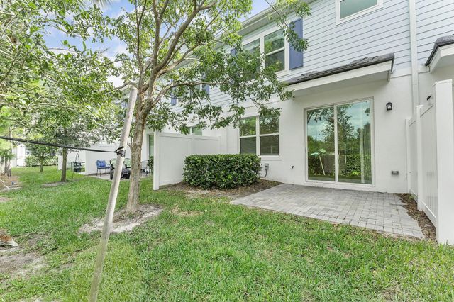 247 Preserve Trail N, Stuart, FL 34994