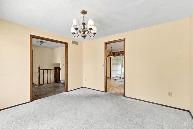 1237 E Cerramar Ct, Eagle, ID 83616