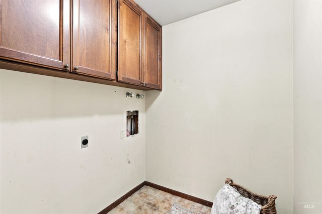 1237 E Cerramar Ct, Eagle, ID 83616