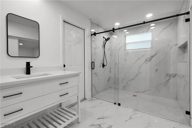 2210 Isle Of Pines AVE E, Fort Myers, FL 33905