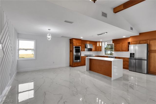 2210 Isle Of Pines AVE E, Fort Myers, FL 33905