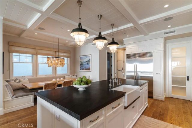 413 7th, Manhattan Beach, CA 90266