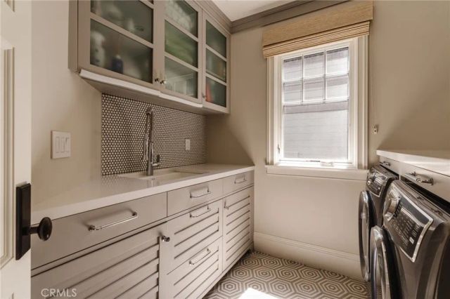 413 7th, Manhattan Beach, CA 90266