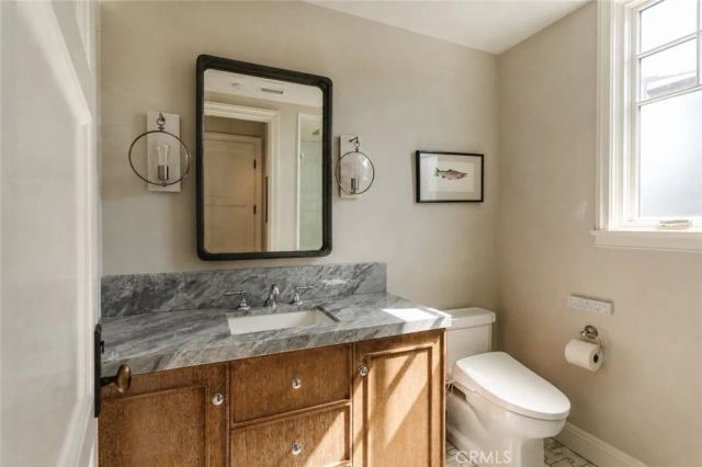 413 7th, Manhattan Beach, CA 90266