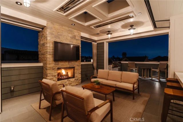 413 7th, Manhattan Beach, CA 90266