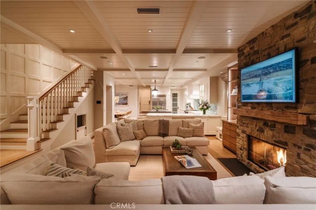 413 7th, Manhattan Beach, CA 90266