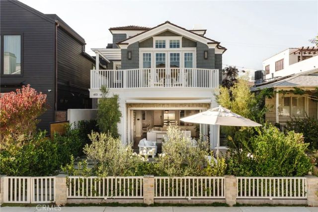 413 7th, Manhattan Beach, CA 90266