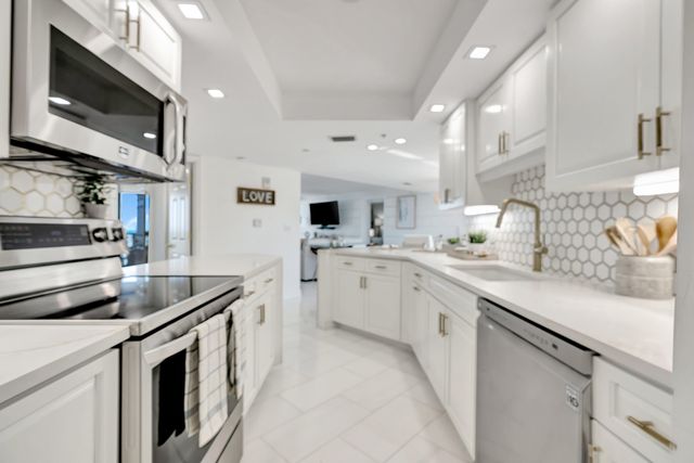 3000 N Ocean Drive 24f, Singer Island, FL 33404