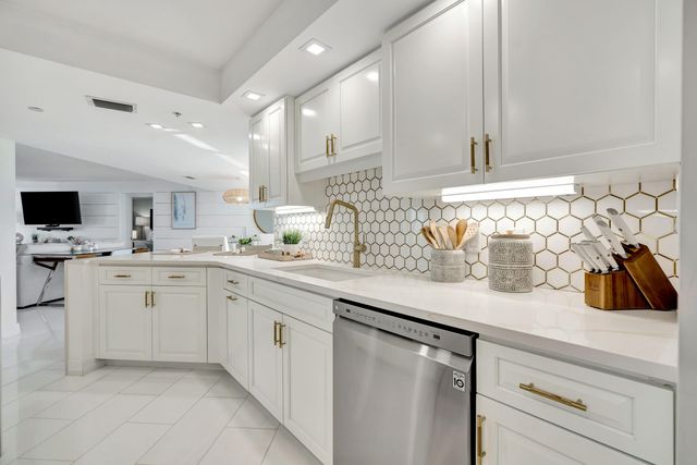 3000 N Ocean Drive 24f, Singer Island, FL 33404